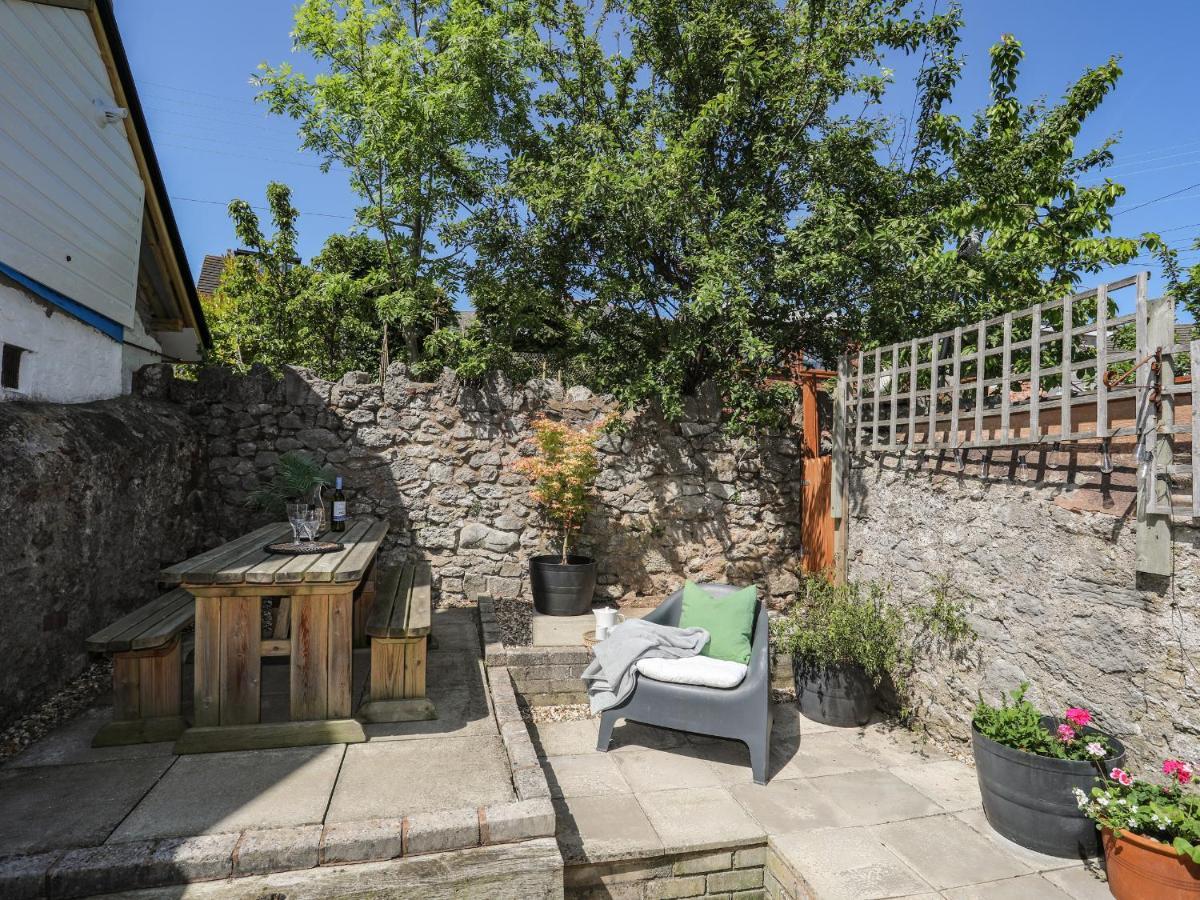 Bryn Tirion - Penrhynside Villa Conwy Exterior photo